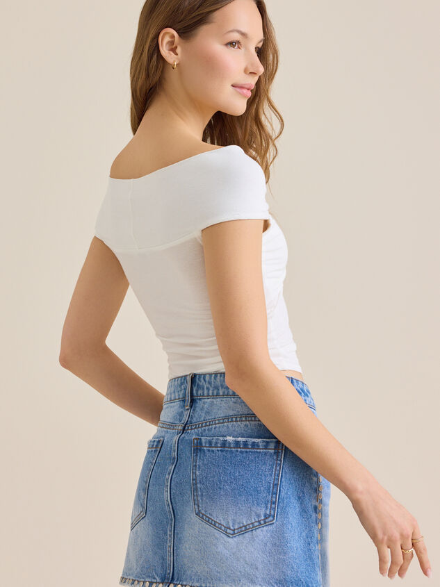 Mollie Off the Shoulder Knot Twist Top Detail 5 - TULLABEE