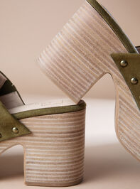 Gigi Platform Heels Detail 4 - TULLABEE