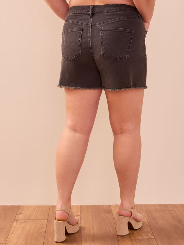 Alice Fray Hem Denim Shorts Detail 3 - TULLABEE