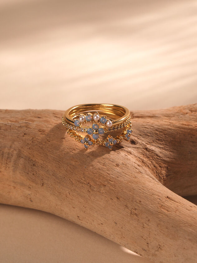 Golden Bloom Ring Set Detail 2 - TULLABEE