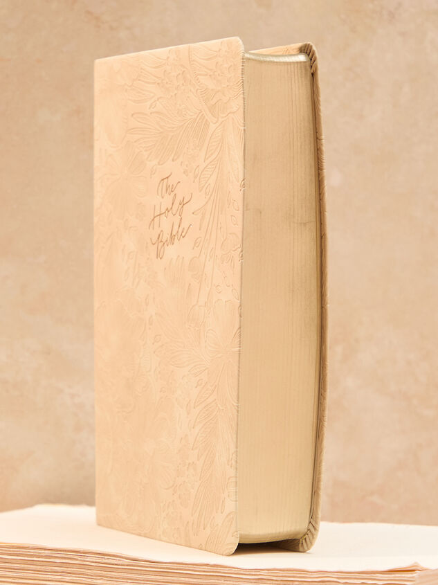 Hosanna Revival Compact Bible- Sonora Theme Detail 5 - TULLABEE