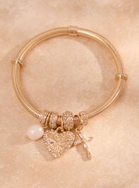 Ribbed Stretch Charm Bracelet Detail 2 - TULLABEE