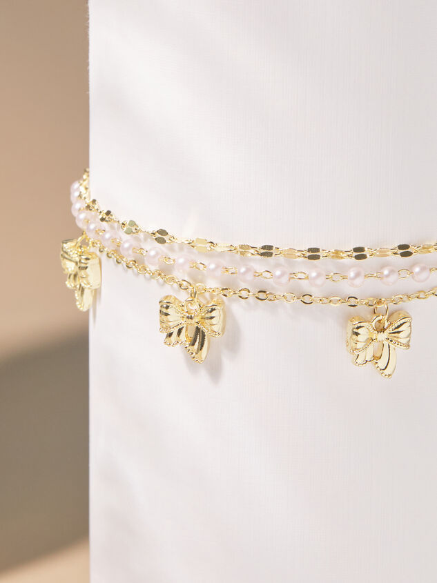 Bow Pearl Charm Bracelet Detail 2 - TULLABEE