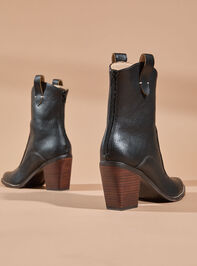 Tara Ankle Western Booties Detail 3 - TULLABEE