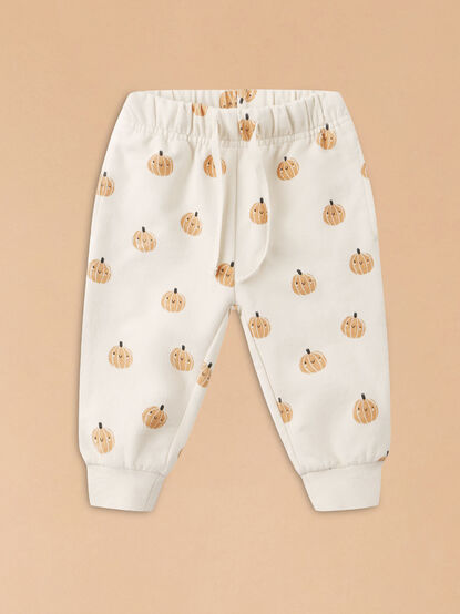 Smiley Pumpkin Joggers by Quincy Mae - TULLABEE