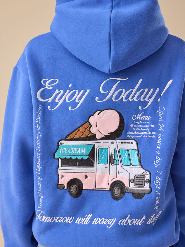 Tomorrow Will Worry About Itself Sweatshirt Detail 4 - TULLABEE