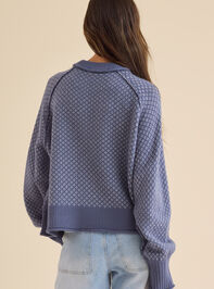 Raya Boxy Sweater Detail 4 - TULLABEE