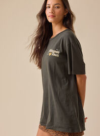 Halloween Town Graphic Tee Detail 5 - TULLABEE