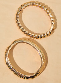 Ribbed Bangle Set Detail 2 - TULLABEE