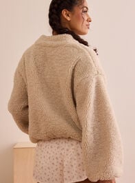 Cozy Circuit Sherpa Detail 4 - TULLABEE
