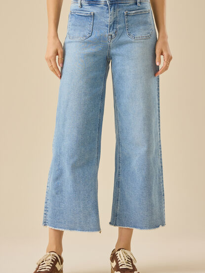 Maclyn Wide Leg Jean - TULLABEE