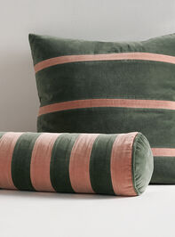 Hawthorne Cotton Pillow Detail 2 - TULLABEE