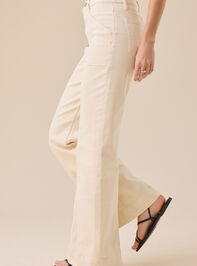 Jensine Boot Cut Jeans Detail 4 - TULLABEE