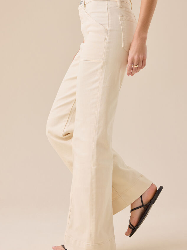 Jensine Boot Cut Jeans Detail 4 - TULLABEE