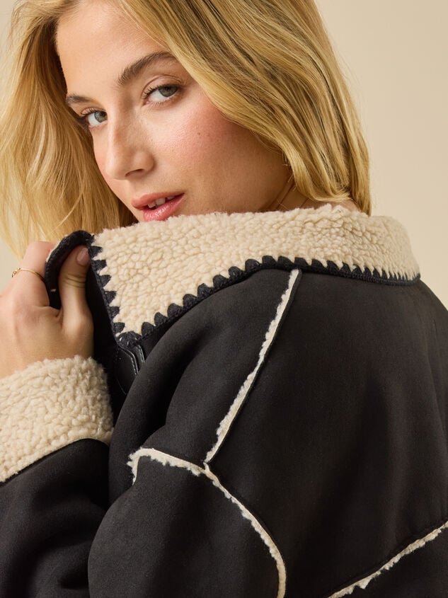 Aven Suede Jacket Detail 6 - TULLABEE
