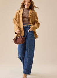 Jasmine Oversized Suede Blazer Detail 3 - TULLABEE