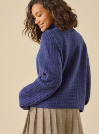 Anna Oversized Pullover Detail 6 - TULLABEE