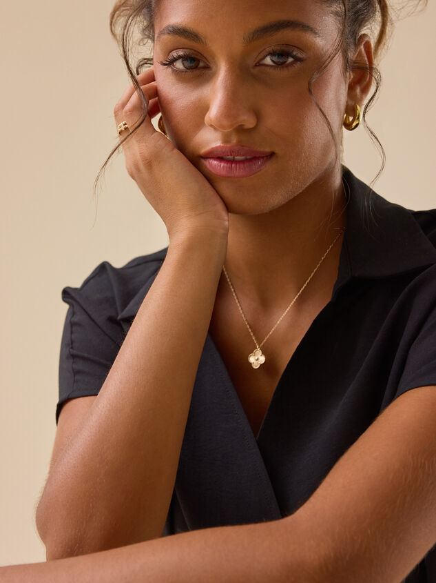 Avni Crossover Crop Top Detail 3 - TULLABEE