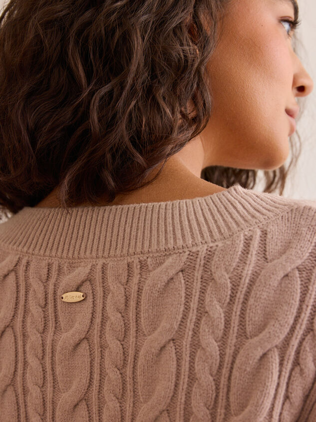 Dreamline Cable Knit Sweater Detail 6 - TULLABEE