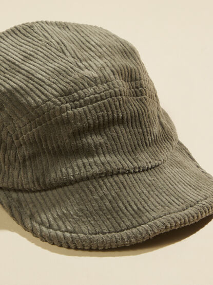 Oliver Corduroy Flat Cap by Quincy Mae - TULLABEE