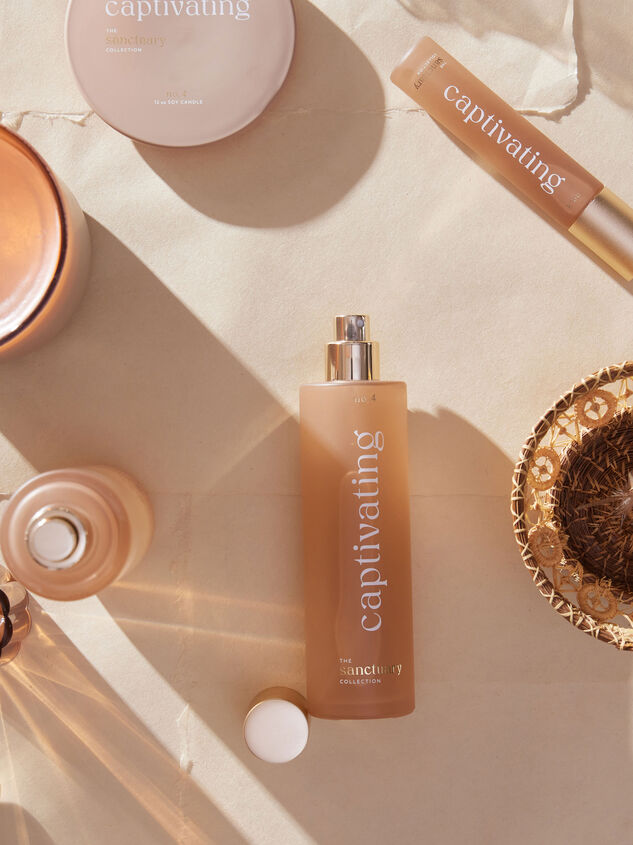Captivating Travel Perfume Detail 3 - TULLABEE