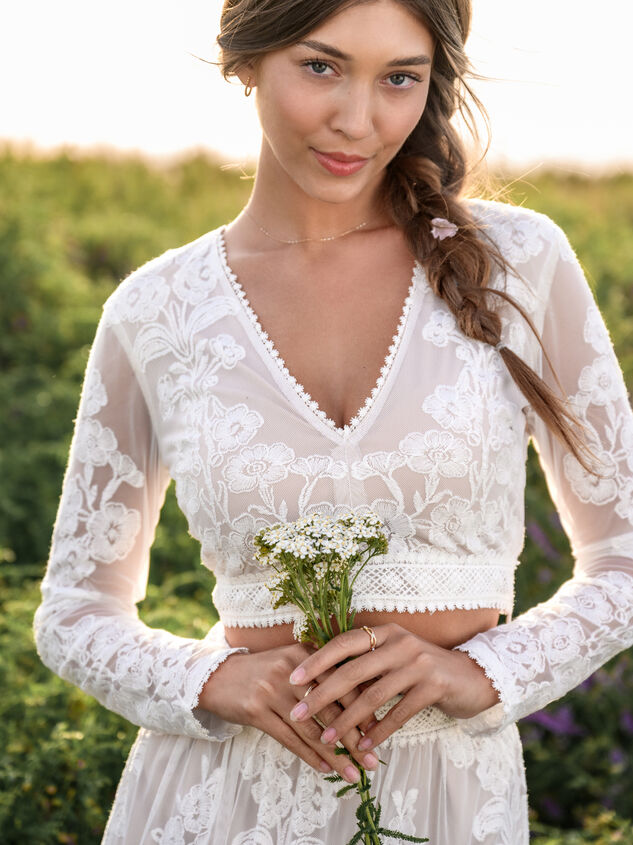 Arissa Embroidered Top - TULLABEE