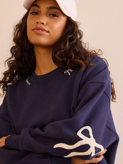 Layup Bow Pullover - TULLABEE