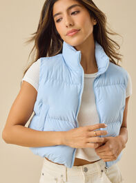 Nora Cropped Puffer Vest Detail 2 - TULLABEE