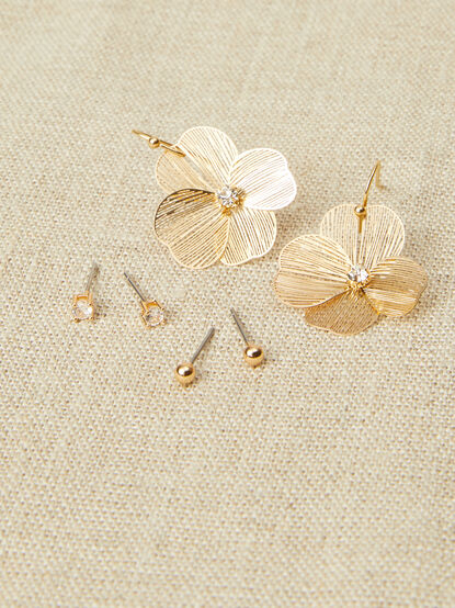 Flower Dangle Earring Set - TULLABEE