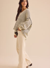 Winslet Oversized Geo Sweater Detail 5 - TULLABEE