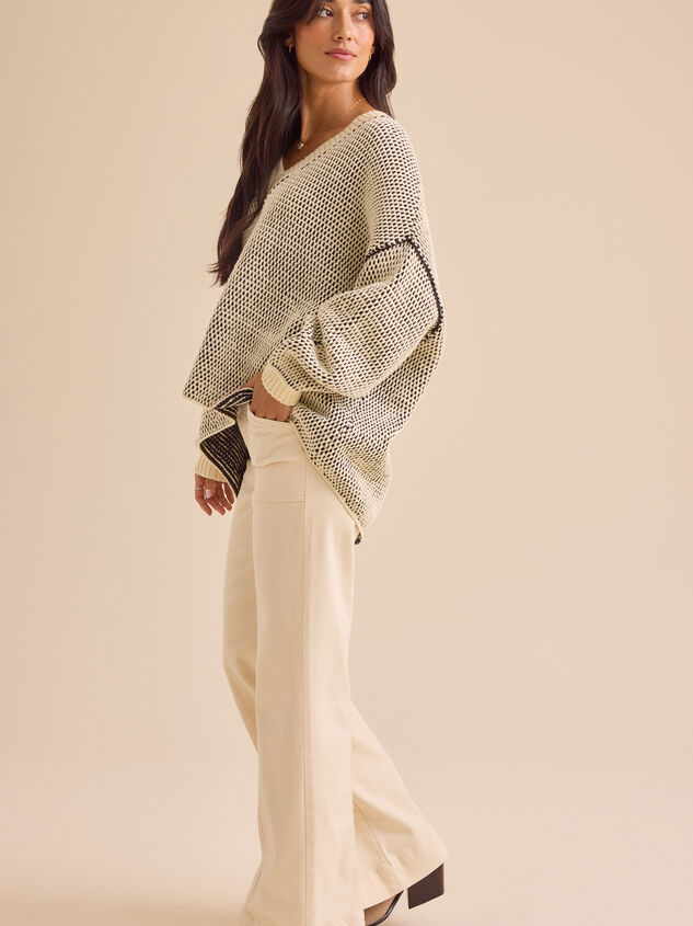 Winslet Oversized Geo Sweater Detail 5 - TULLABEE