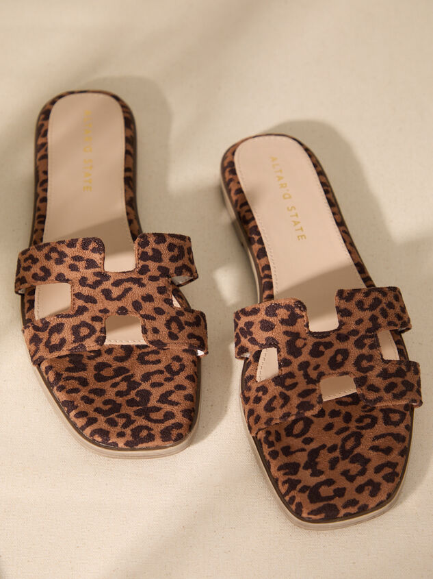 Erika H-Band Sandals Detail 3 - TULLABEE