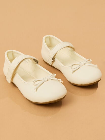 Gianna Bow Strap Flats - TULLABEE
