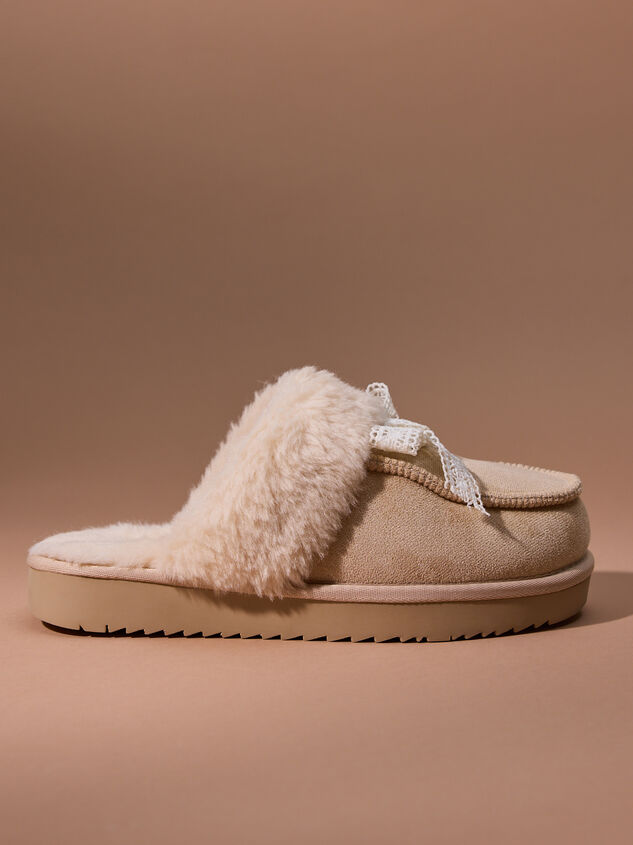 Lacey Loafer Slipper Detail 3 - TULLABEE