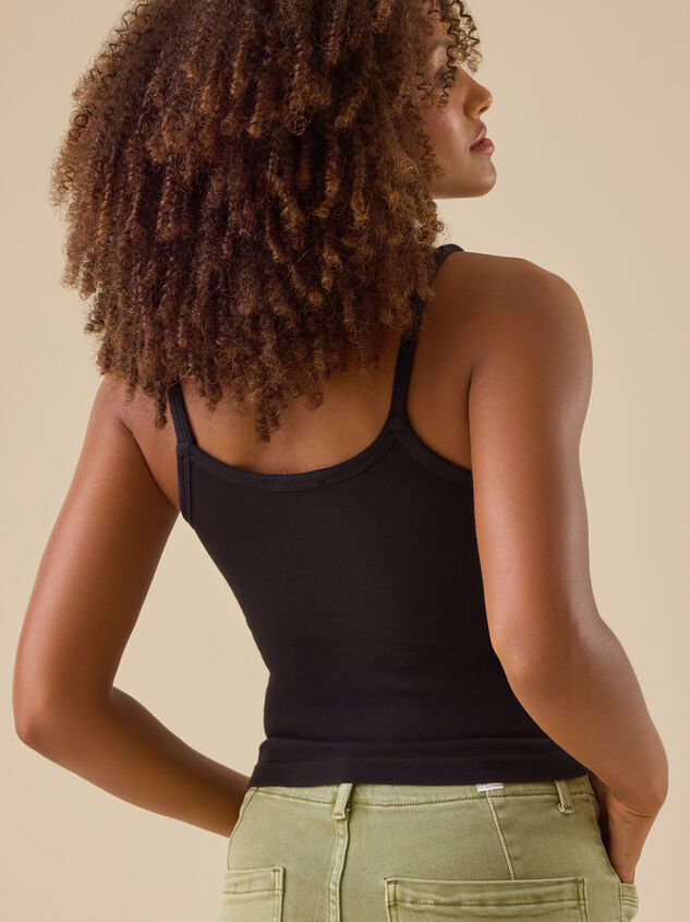 Lauren Scoop Ribbed Seamless Tank Detail 5 - TULLABEE