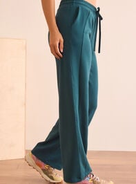 Move Easy Scuba Pants Detail 4 - TULLABEE