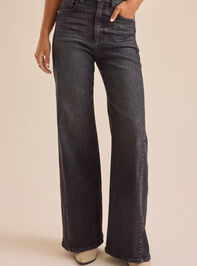 Rosanna High Rise Flare Jeans Detail 3 - TULLABEE
