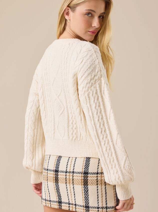 Diane Cropped Cable Sweater Detail 5 - TULLABEE