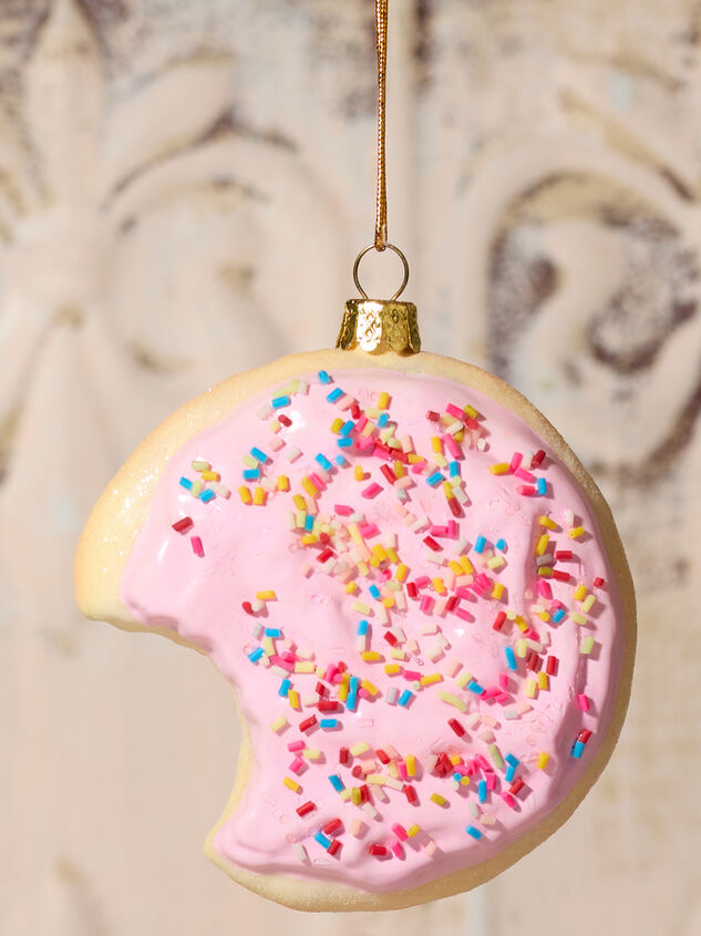 Frosted Sprinkle Cookie Ornament Detail 2 - TULLABEE