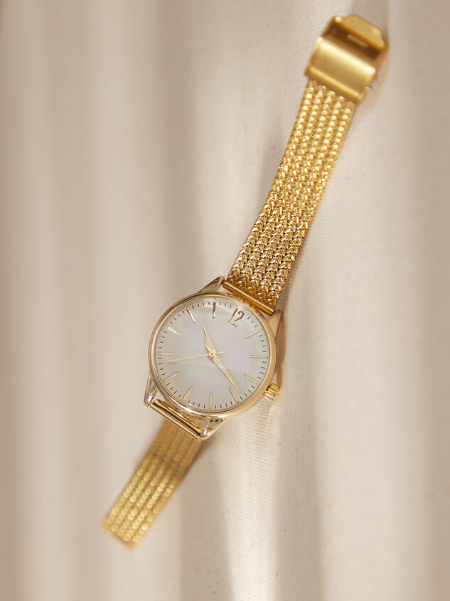 Adjustable Round Face Gold Watch Detail 3 - TULLABEE