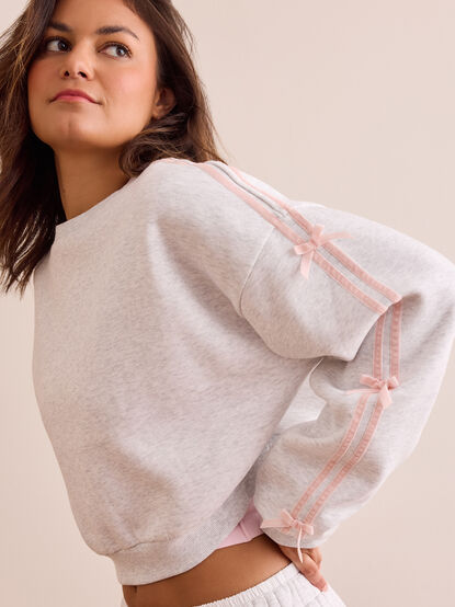 Pit Stop Bow Sleeve Pullover - TULLABEE