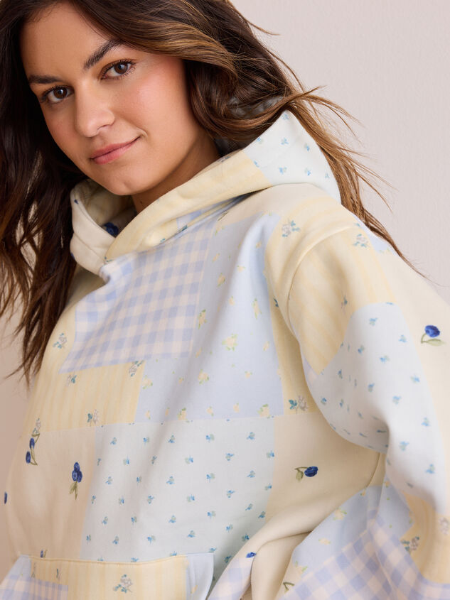 Wild Berry Hoodie Detail 3 - TULLABEE