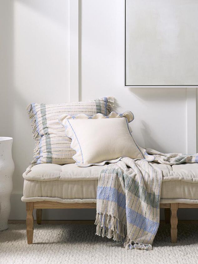 Bluebell Throw Detail 2 - TULLABEE