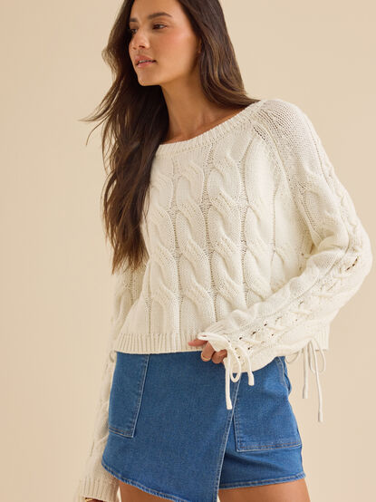 Carlin Lace Up Cable Sweater - TULLABEE