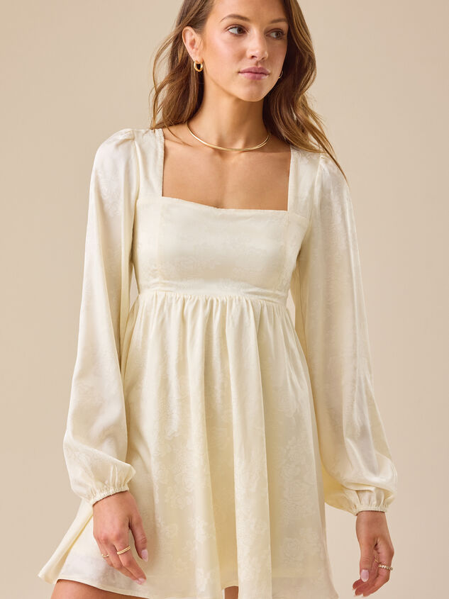 Alexa Long Sleeve Mini Dress Detail 2 - TULLABEE