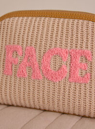 Face Knit Makeup Bag Detail 2 - TULLABEE