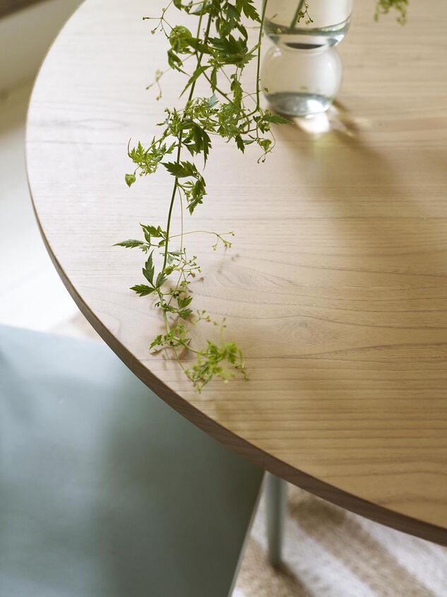 Rose Wood Round Dining Table Detail 9 - TULLABEE