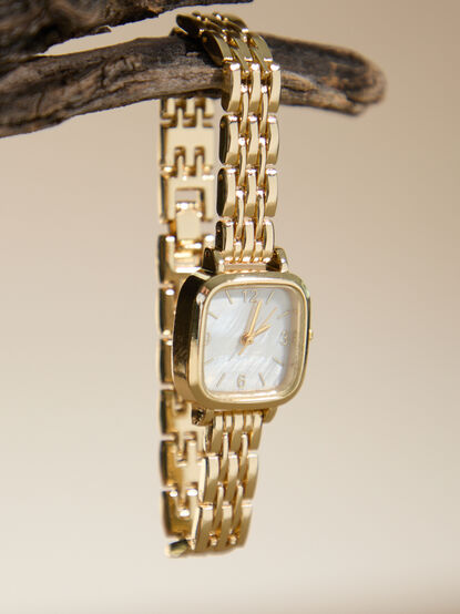 Square Face Thin Link Watch - TULLABEE
