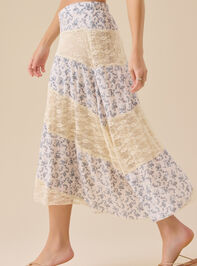 Mandi Print Lace Midi Detail 4 - TULLABEE