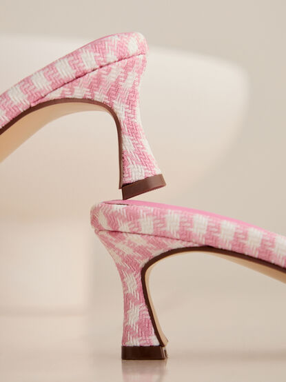 Lomita Kitten Heels - TULLABEE
